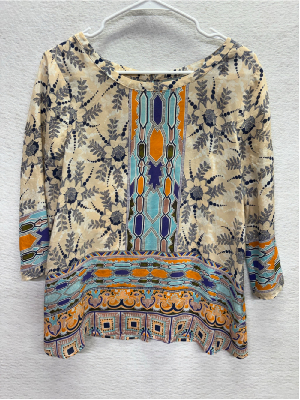 Maeve Anthropologie Sydney 100% Silk Blouse 6 Button Back Mosaic Floral Boho Top